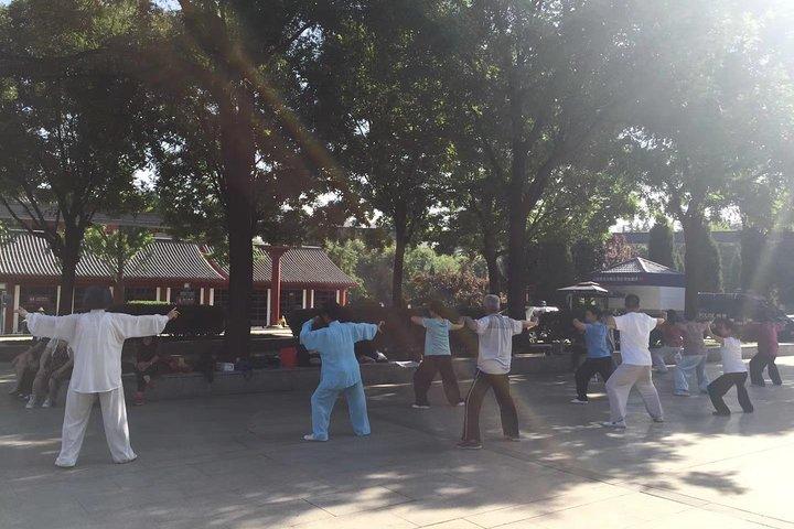 Private Tour: Yangshuo Bike Adventure including Tai Chi Lesson and Chinese Massage