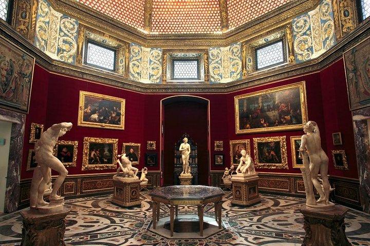 Uffizi & Accademia Private Guided Museum Tour -Timed Entry Ticket