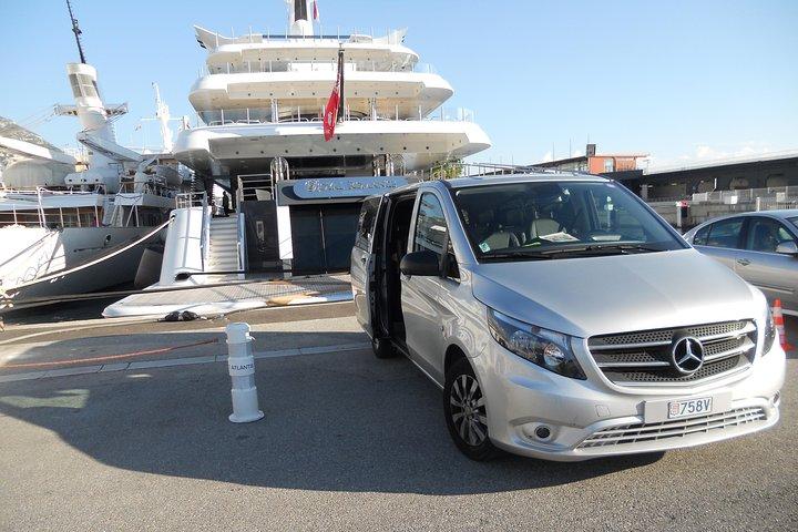 Privat tur på den franske riviera med behagelig minivan. MONACO NICE ST PAUL