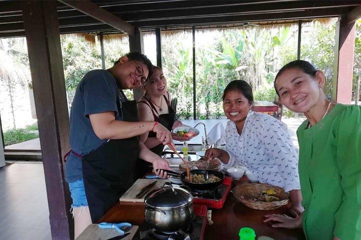 Cambodian Private Cooking Class at a Local's Home