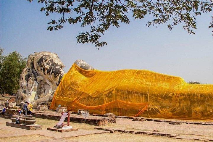 ロールスロイス限定：アユタヤ寺院と古代都市ツアー（多言語）