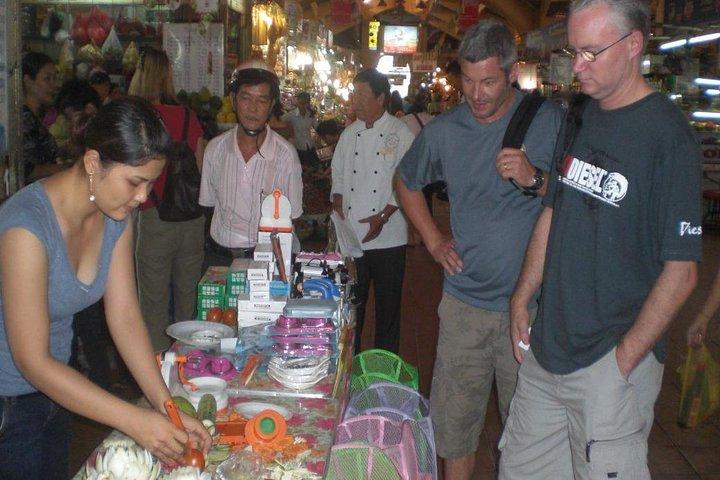 Madlavningsklasse og Cu Chi Tunnels Fuld dag fra Ho Chi Minh City