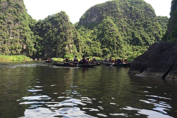 Hoa Lu Tam Coc fuld dag - Deluxe Grupperejse