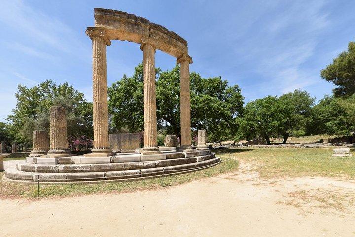 Excursão privada de 4 dias em Argolis, Olímpia Antiga, Delfos e Meteora saindo de Atenas