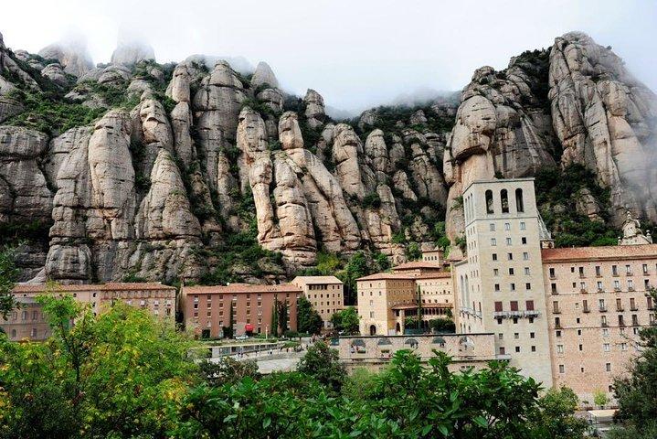 Tour privato: Montserrat e Cava Visita con Pick up