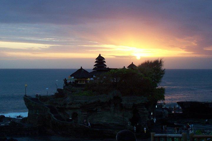 Heldagsturer på Bali: Kintamani VOLCANO - Ubud - VATTENFALL - TANAH LOT SUNSET