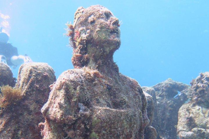 Prueba Bucear en el Museo Submarino de Cancún