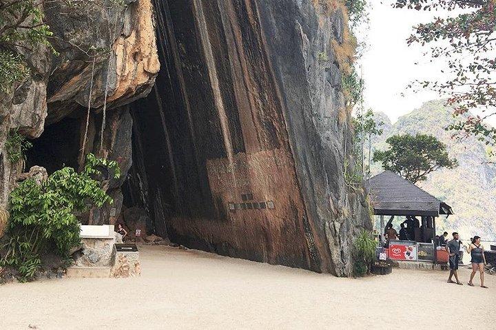 プーケットからのビッグボートによるジェームズボンド島とパンガー湾ツアー