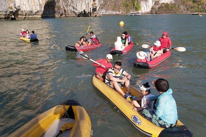 ジェームズボンド島、パナック、ホン島旅行+プーケットからビッグボートで1カヌー