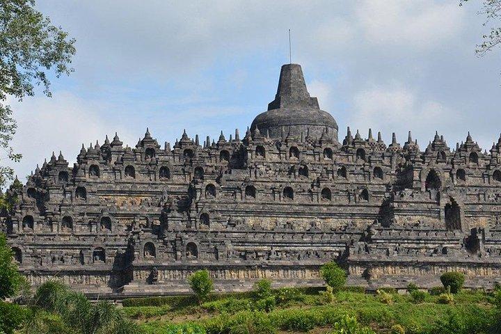 Udflugt Privée à Borobudur, Prambanan, Pawon, Mendut avec Guide Francophone