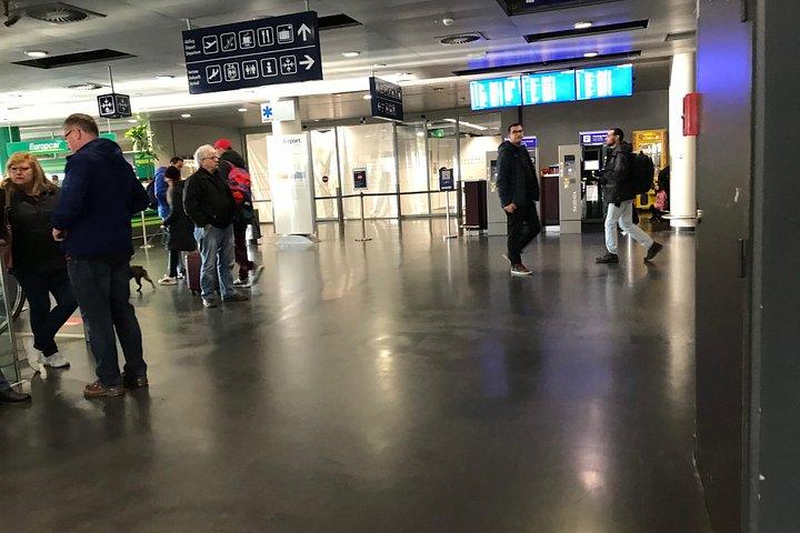 Private transfer - Personal driver Paris Orly Airport (ORY)
