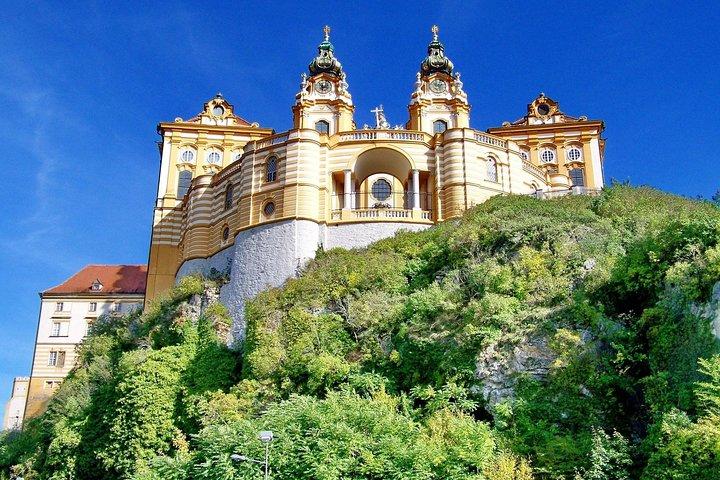 Excursion privée d'une journée à Salzbourg, Hallstatt et Melk au départ de Vienne