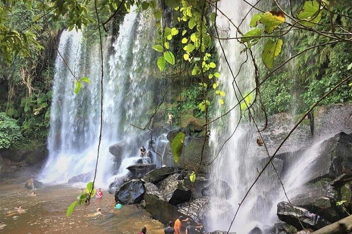 プノンクーレン国立公園、クーレン山の滝ツアー