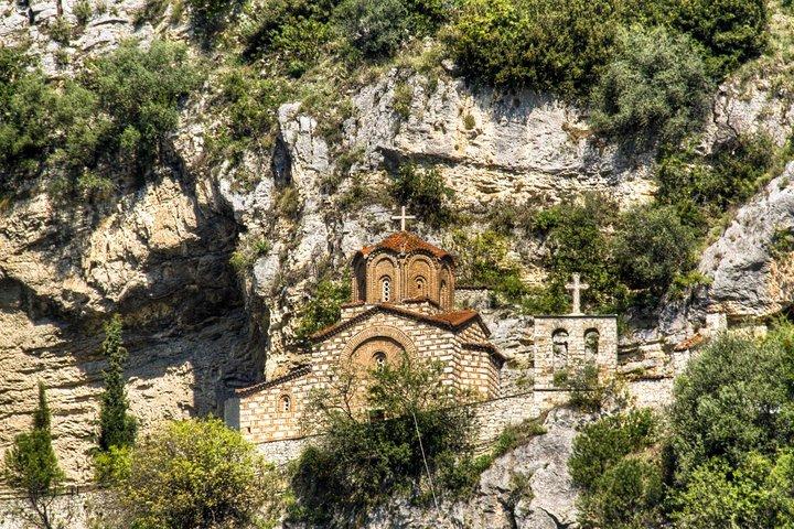 BERAT (UNESCO) - Fra Tirana