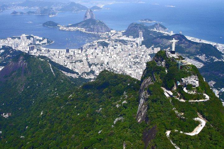 Private 60 min Helicopter Tour in Rio de Janeiro for 3 people