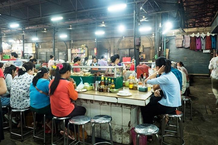 Night Street Tour in Siem Reap
