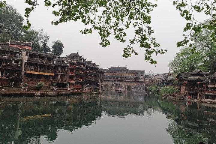 Tour di Zhangjiajie di 2 giorni nel Parco Nazionale, Tianmen Park e pernottamento a Fenghuang