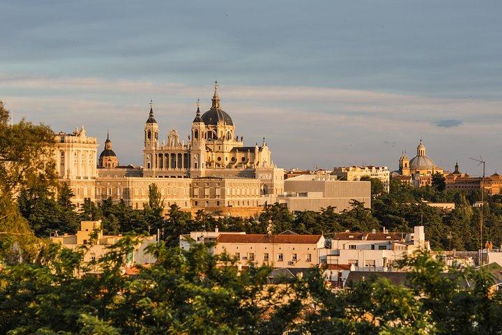 Madrid Icons & Hidden Gems : Private Custom Tour mit einem Einheimischen