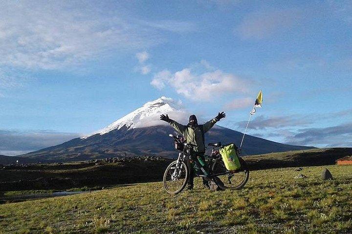 Cotopaxi Hike & Bike Adventure Tour from Quito – Full Day