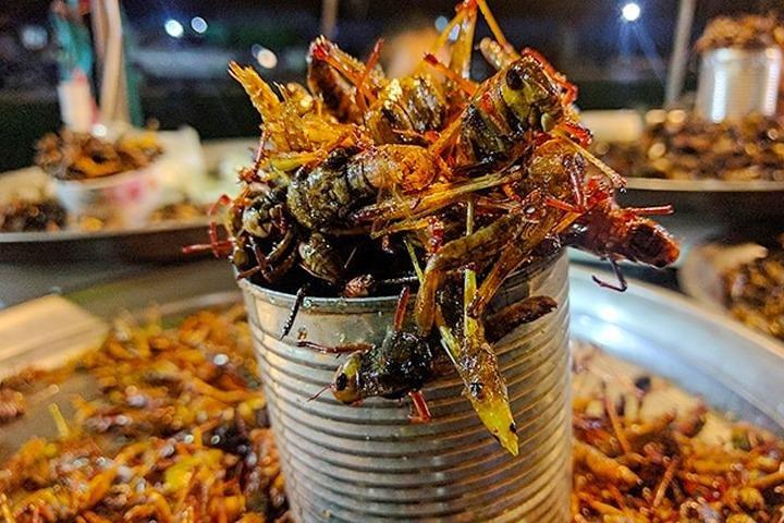 Visite nocturne de la rue privée de Siem Reap