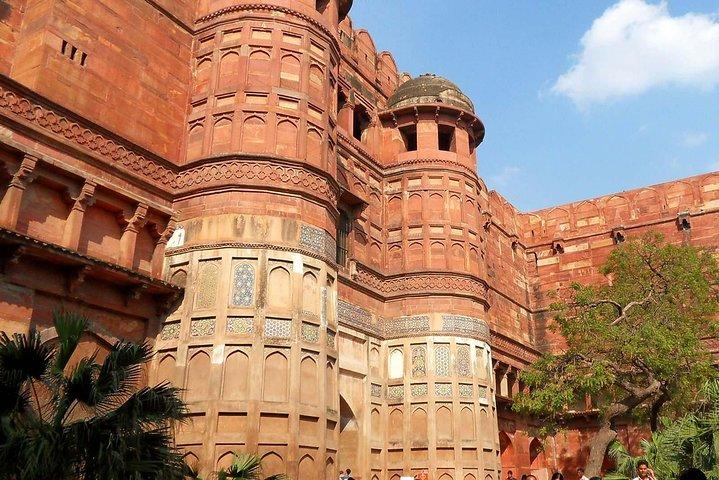 Tour di un'intera giornata di Taj Mahal Agra Fort Baby Taj Agra da Delhi