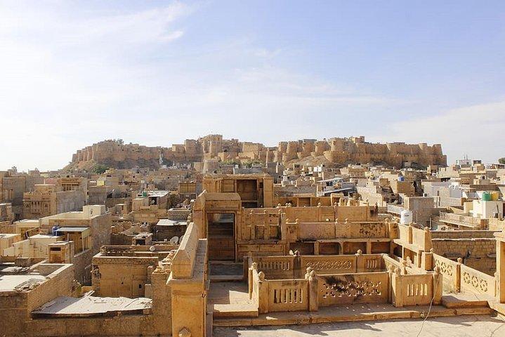 Höhepunkte von Jaisalmer (geführte halbtägige Stadtrundfahrt mit dem Auto)