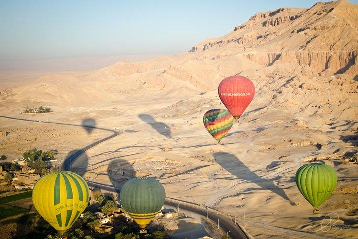 2 Day trip to Luxor From Marsa Alam With hot Air Balloon
