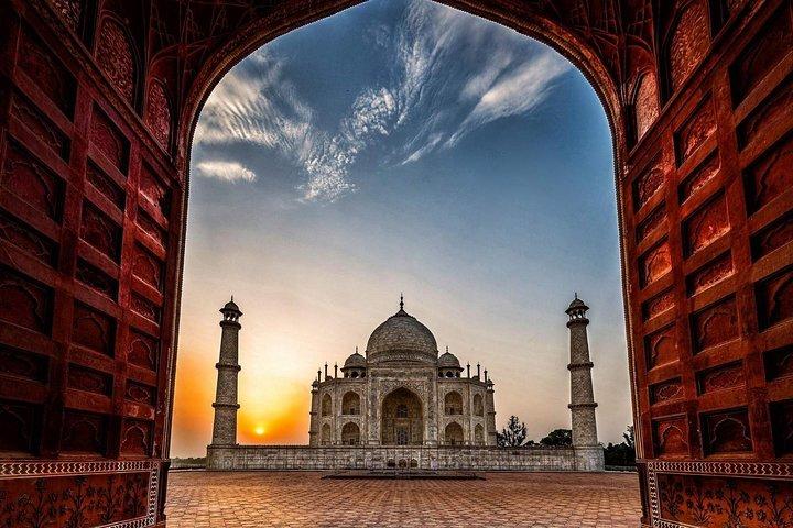 2 D Taj Mahal, Agra Fort, Fatehpur Sikri, Abhaneri Step Well's Tour Da Jaipur