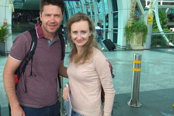 （DPS）ングラライ空港からジンバランエリアへの空港送迎バリ