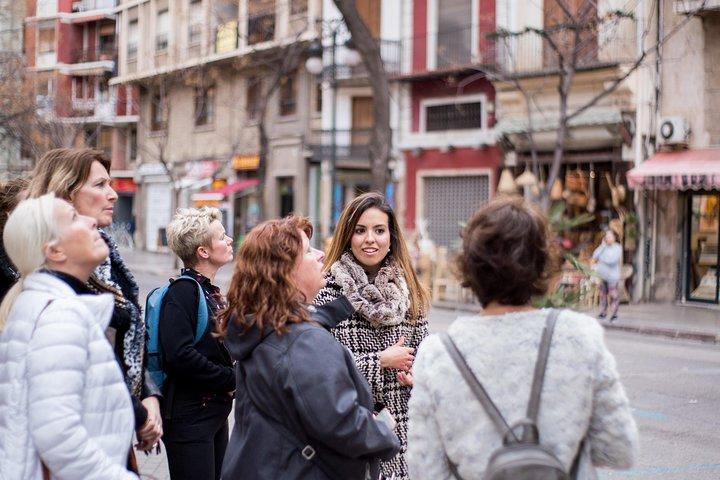Excursión en tierra : City Tour con tapas en monumento del siglo XI