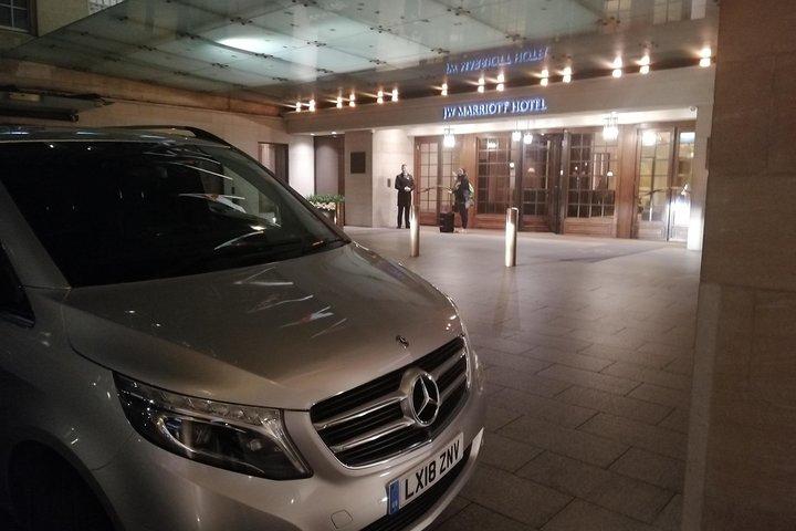 Transfert privé de et vers Londres avec escale à Legoland Windsor