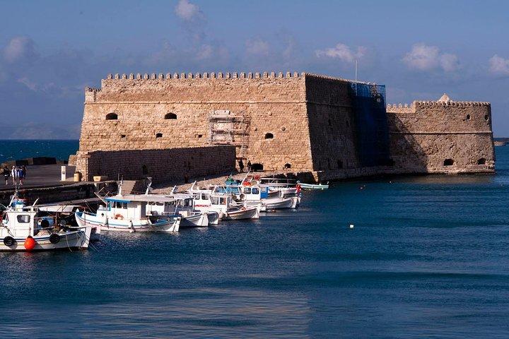 Tour privato di mezza giornata al Palazzo di Cnosso (salta la coda) e tour panoramico della città