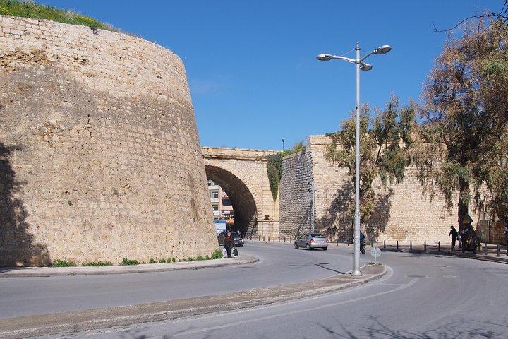 Tour privato di mezza giornata al Palazzo di Cnosso (salta la coda) e tour panoramico della città