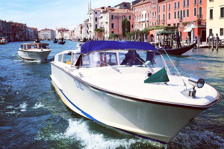 Traslado privado desde hoteles en Venecia a la terminal de cruceros de Venecia.
