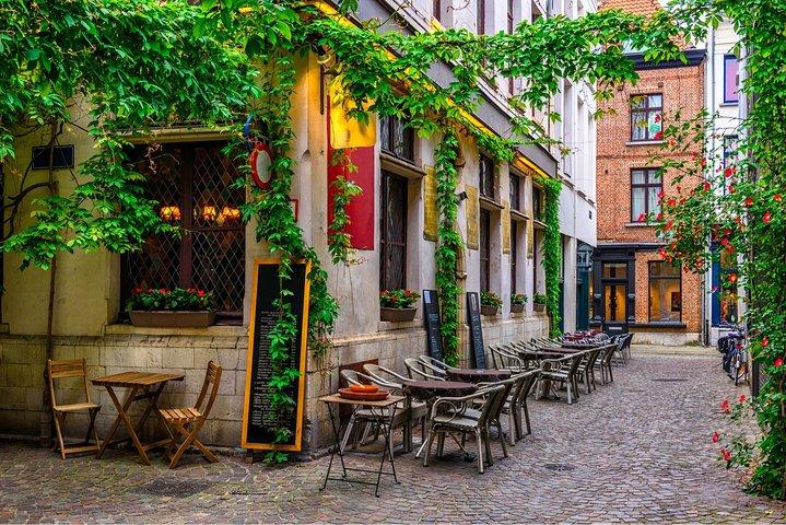 ブリュッセルからのアントワープとゲントの日帰り旅行、アトミウムのフォトストップ付き