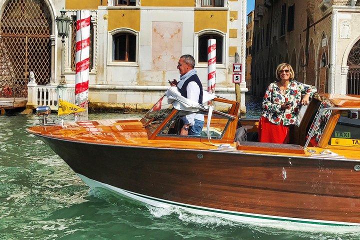 Transfert privé de l'hôtel à Venise à l'aéroport VCE