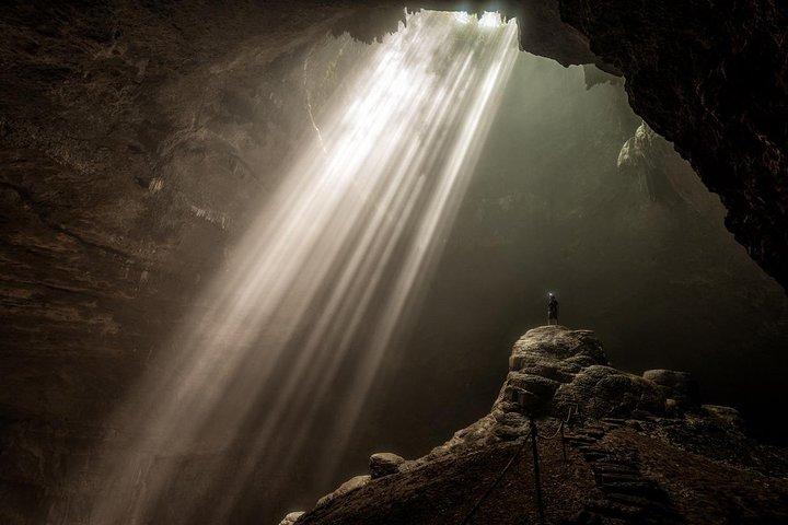 Jomblang Cave Con cueva Pindul River Tubing tour de un día