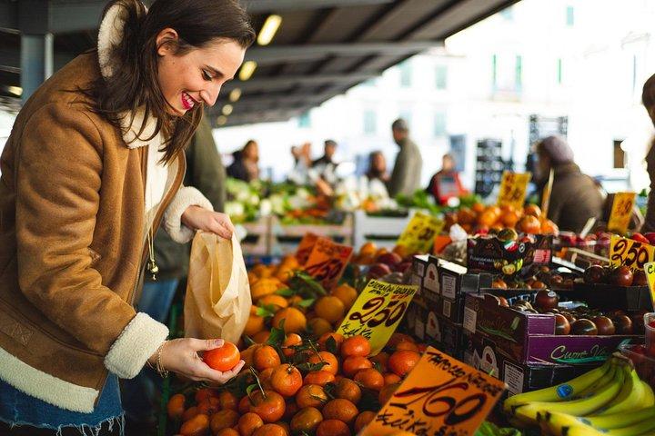 Visite culinaire privée amusante de Florence avec un expert local en alimentation Martina