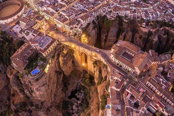 Excursion privée d'une journée à Ronda au départ de Malaga avec Guide chauffeur