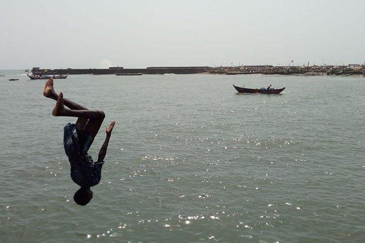 explorez makoko en toute confiance