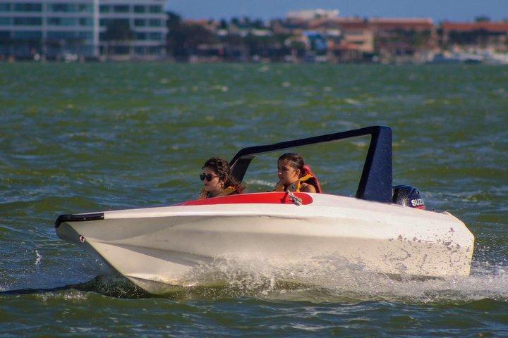 CANCUNでスピードボート&シュノーケルを運転する体験をライブ