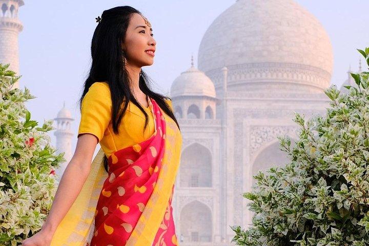 Taj Mahal Day Trip from Delhi with Agra Fort & Fatehpur Sikri