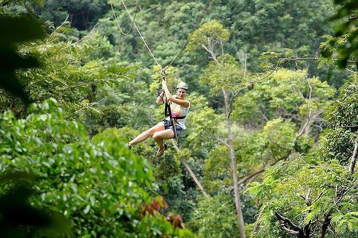 Experiencia de tirolesa Flying Hanuman en Phuket con traslado de regreso