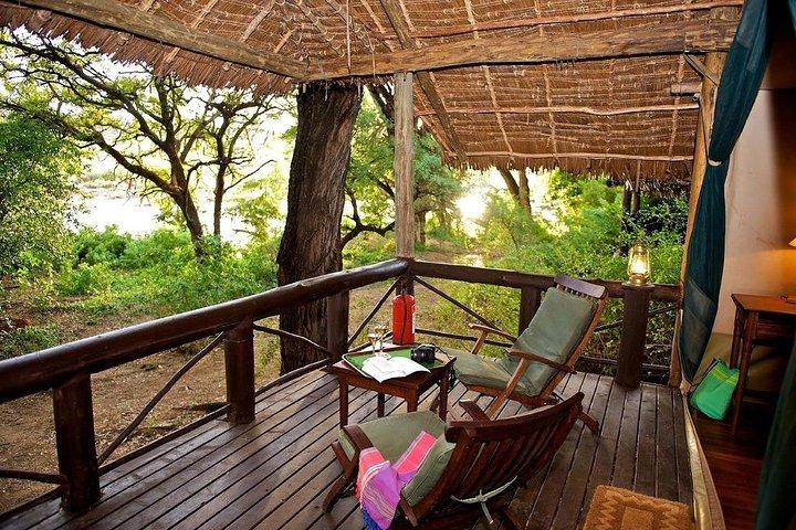 4 Tage Samburu, L. Nakuru & L. Bogoria Safaripaket (mindestens 2 Personen)