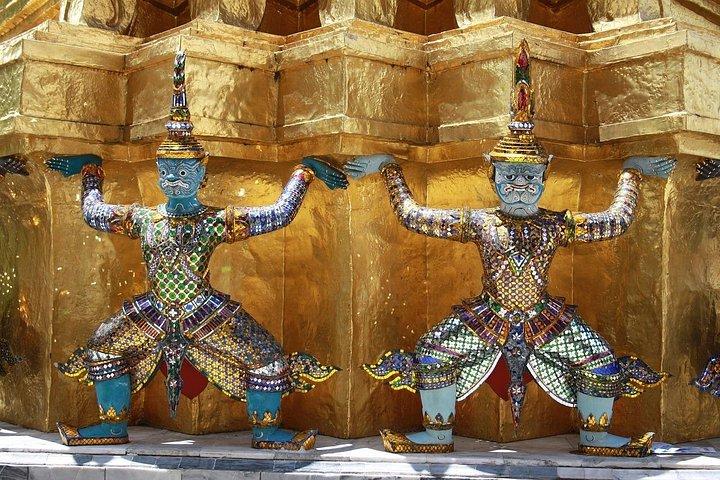 バンコク驚異の3寺院＆グランドパレスと運河の市内観光