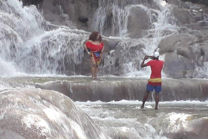 Cataratas do Rio Dunn a partir de Ocho Rios