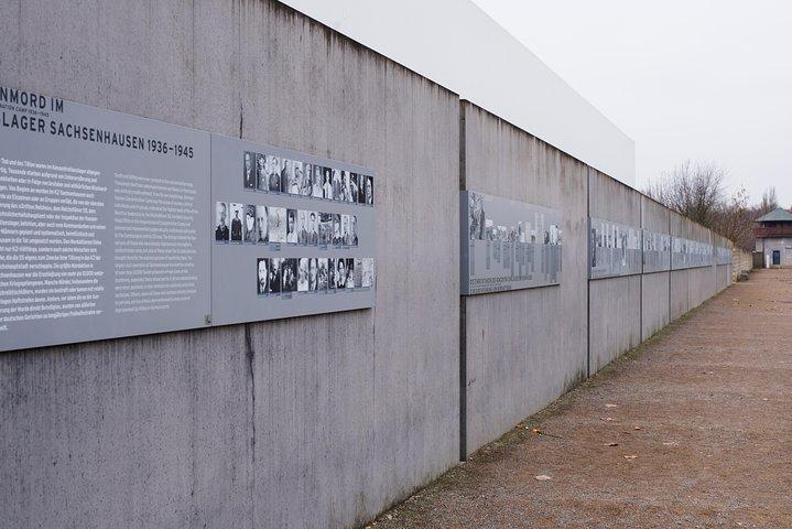 Privat Berlin & Sachsenhausen strandutfärd från Warnemünde och Rostock hamn