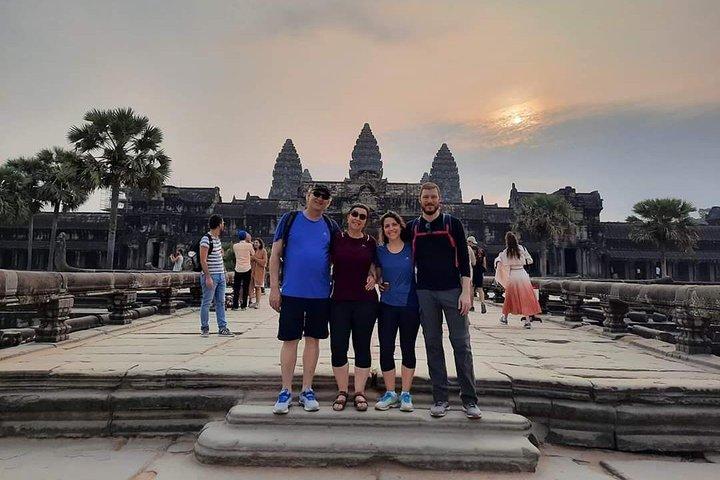 Angkor Wat Alba e tramonto