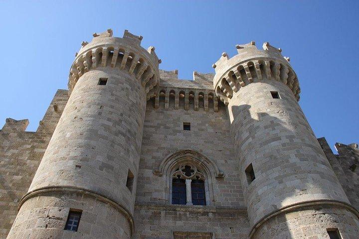 Excursão privada de vinho e história medieval em Rodes