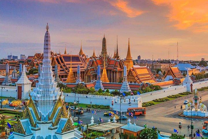 Grand Palace Tour & Emerald Buddha Temple Tour Bangkok